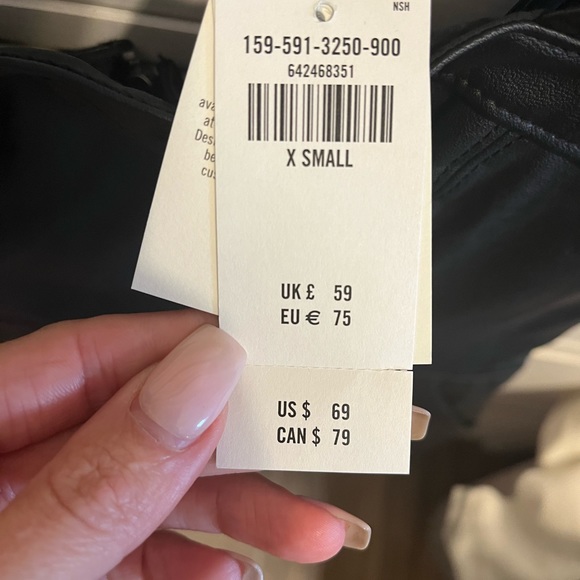 Black leather dress - Picture 2 of 5